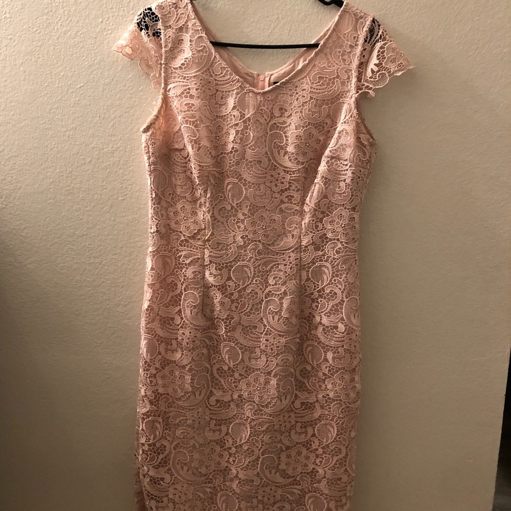 Vera Mont lacy pink dress size US 6